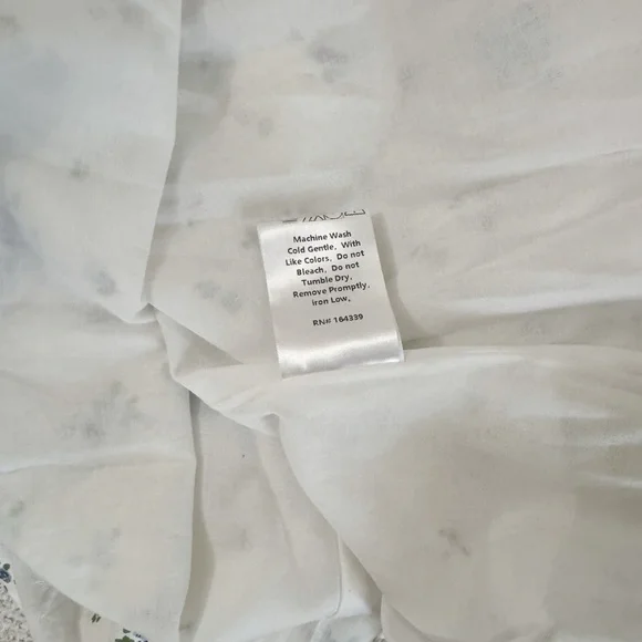 NWT Petal + Pup Leticia White/BlueFloral Tie-Shoulder Smocked Midi Dress size M - Picture 8 of 8